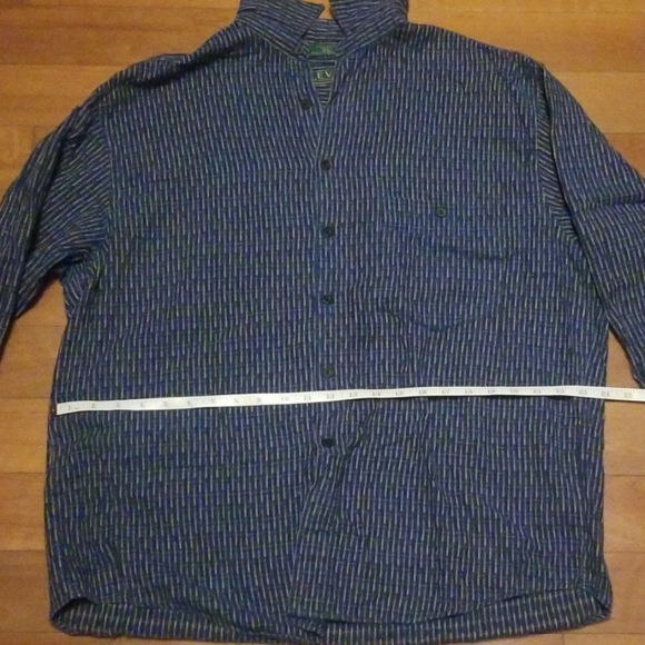 Men's XL vintage Levi's button up shirt - Picture 8 of 8